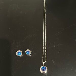 Sarah Coventry Blue and Silvertone necklace and clip on earrings.